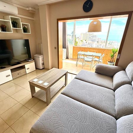 Cozy Fuengirola Apartment With Sea View & Pool Extérieur photo