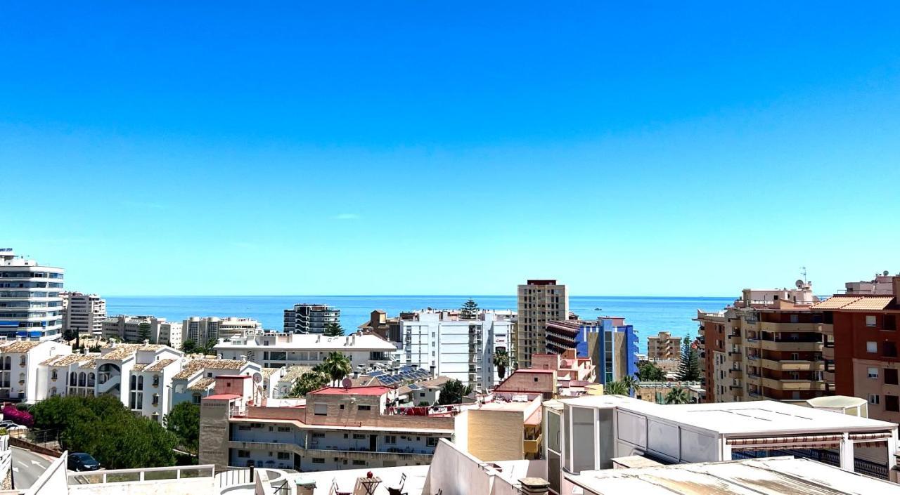 Cozy Fuengirola Apartment With Sea View & Pool Extérieur photo