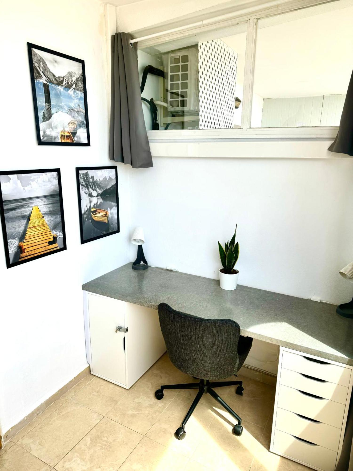 Cozy Fuengirola Apartment With Sea View & Pool Extérieur photo